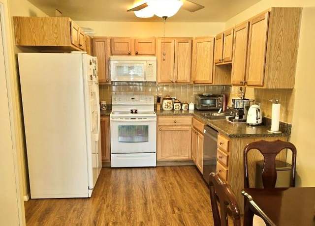 Property at 635 S Alton Way Unit 1B, Denver, CO 80247, 2 beds, 1 bath