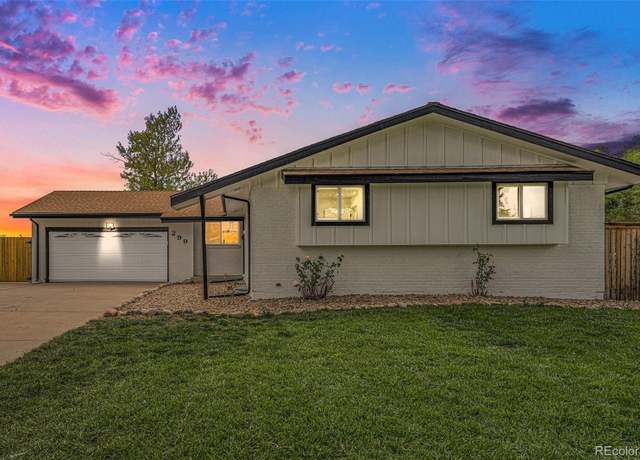 Property at 299 Salem Ct, Aurora, CO 80011, 5 beds, 3 baths