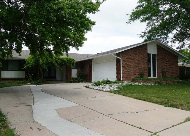 Property at 8895 E Radcliff Ave E, Denver, CO 80237, 3 beds, 2 baths