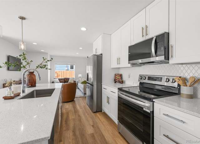 Property at 1337 N Alton St, Aurora, CO 80010, 3 beds, 3 baths