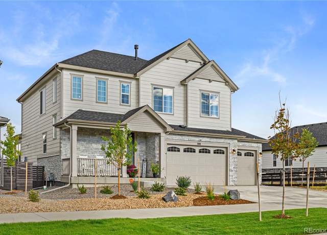 Property at 208 Waterloo St, Aurora, CO 80018, 5 beds, 4 baths