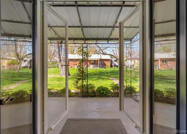 Property at 6314 Brooks Dr, Arvada, CO 80004, 5 beds, 3 baths