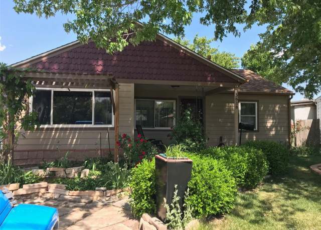 Property at 5618 Carr St, Arvada, CO 80002, 3 beds, 2 baths