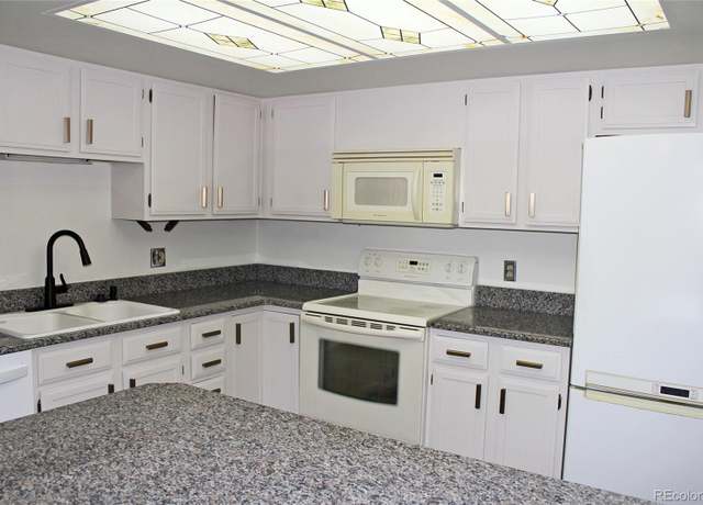 Property at 13952 E Marina Dr #304, Aurora, CO 80014, 2 beds, 2 baths