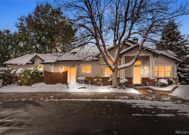 Property at 2951 S Walden Ct, Aurora, CO 80013, 2 beds, 3 baths
