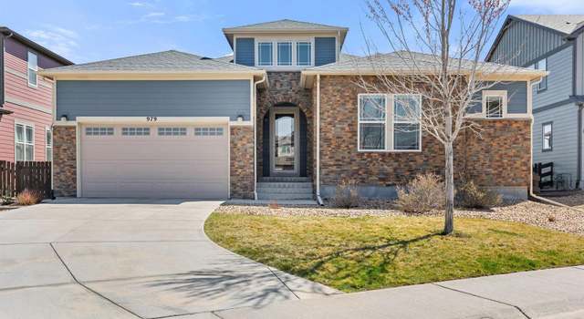 Property at 979 Stagecoach Dr, Lafayette, CO 80026, 4 beds, 4 baths