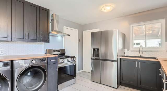 Photo of 755 Newark St, Aurora, CO 80010