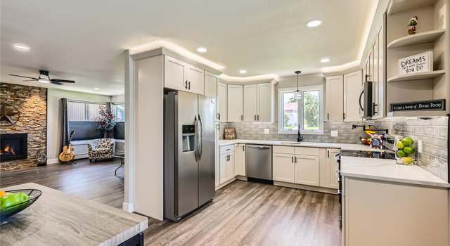 Property at 21 Douglas Dr N, Broomfield, CO 80020, 2 beds, 2 baths