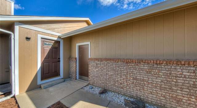 Photo of 251 Wadsworth Cir, Longmont, CO 80504