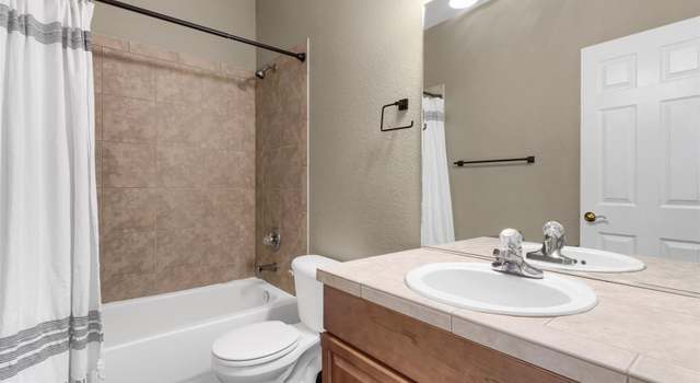 Photo of 22650 E Ontario Dr #202, Aurora, CO 80016