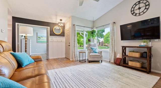 Property at 7 Shetland Ct, Highlands Ranch, CO 80130, 2 beds, 2 baths