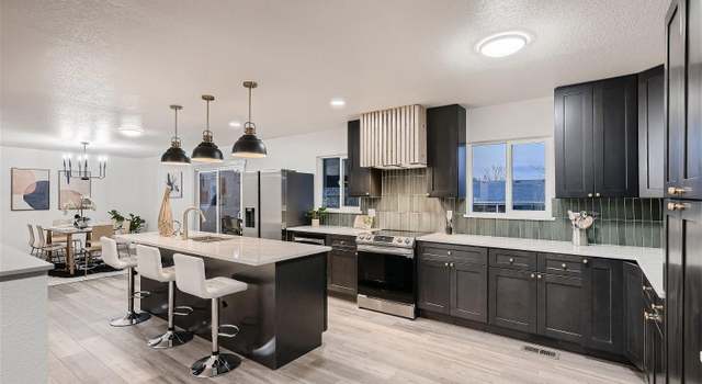Photo of 2152 S Devinney St, Lakewood, CO 80228