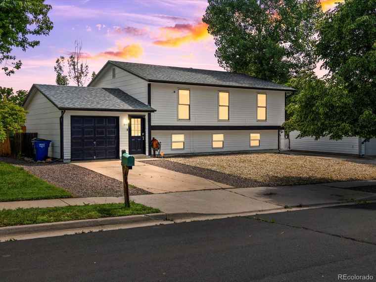 Photo of 1642 S Salida Way Aurora, CO 80017