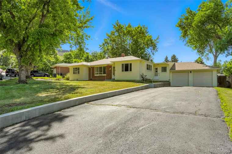 Photo of 409 Lookout View Dr Golden, CO 80401