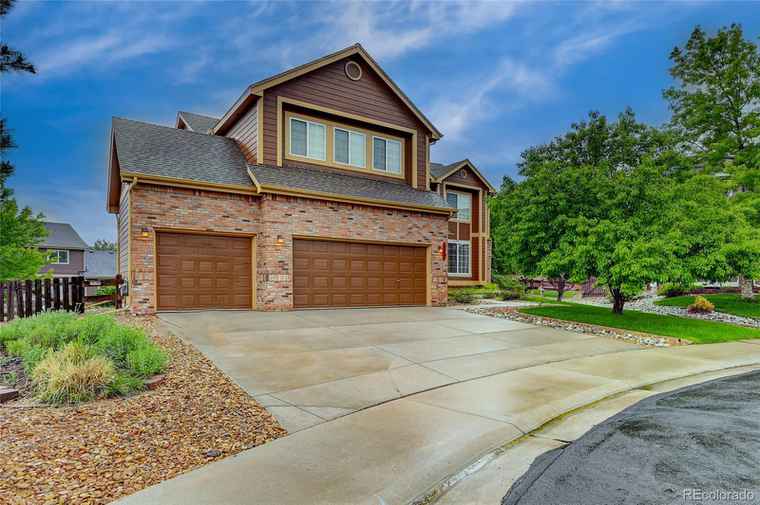 Photo of 1622 Rosemary Ct Castle Rock, CO 80109