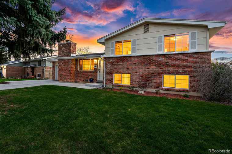 Photo of 805 W 7th Avenue Dr Broomfield, CO 80020