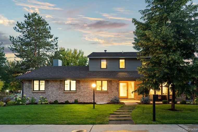 Photo of 5303 E Lake Pl Centennial, CO 80121