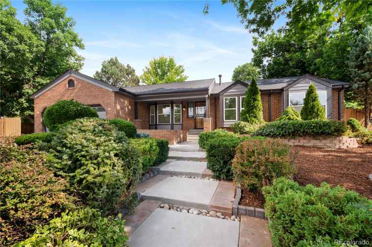 Photo of 1392 E Nichols Ave Centennial, CO 80122