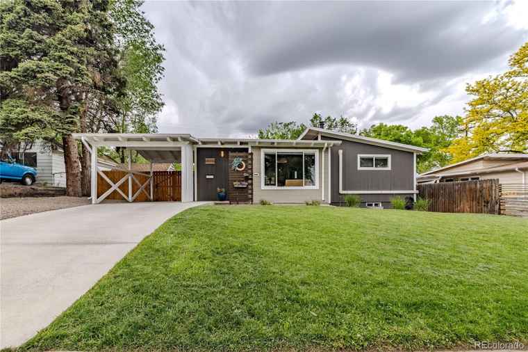 Photo of 5881 Balsam Pl Arvada, CO 80004