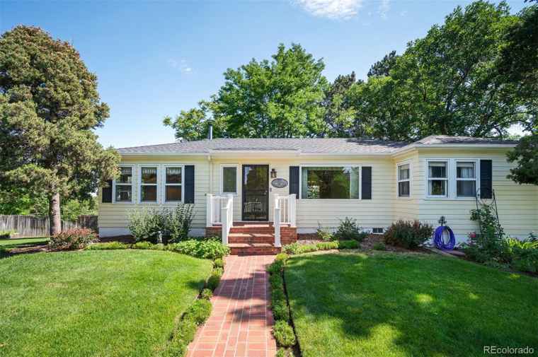 Photo of 1713 W Ridge Rd Littleton, CO 80120