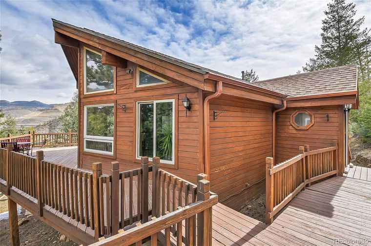 Photo of 1033 Elk Valley Dr Evergreen, CO 80439
