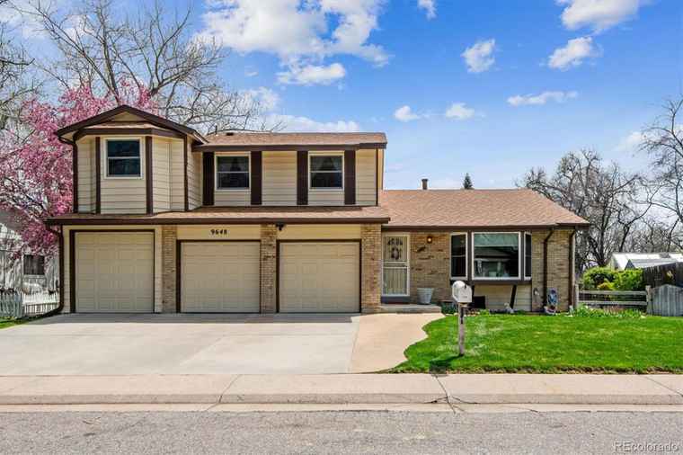 Photo of 9648 W 74th Pl Arvada, CO 80005