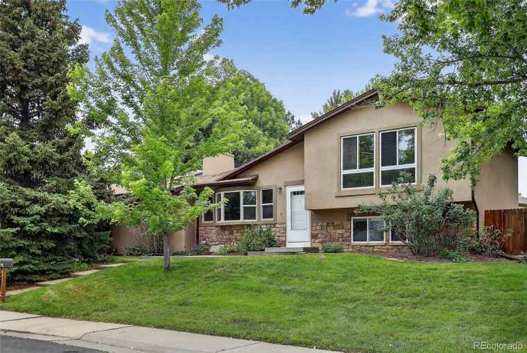 Photo of 18445 W 59th Dr Golden, CO 80403