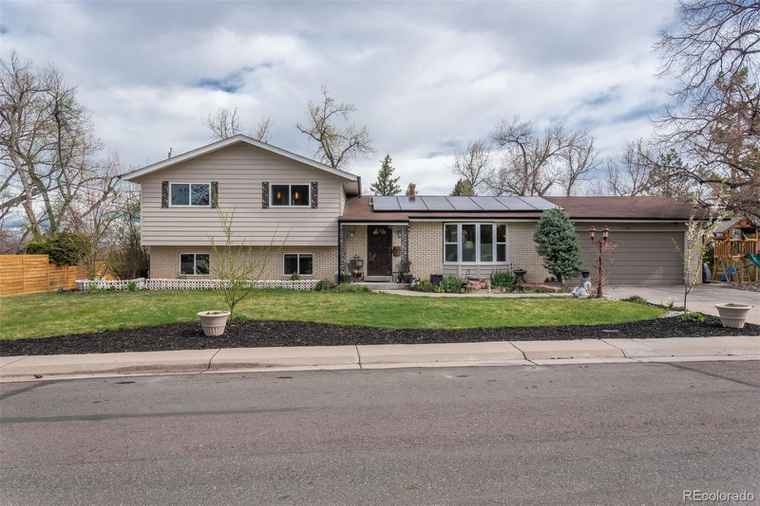 Photo of 11569 W 27th Ave Lakewood, CO 80215
