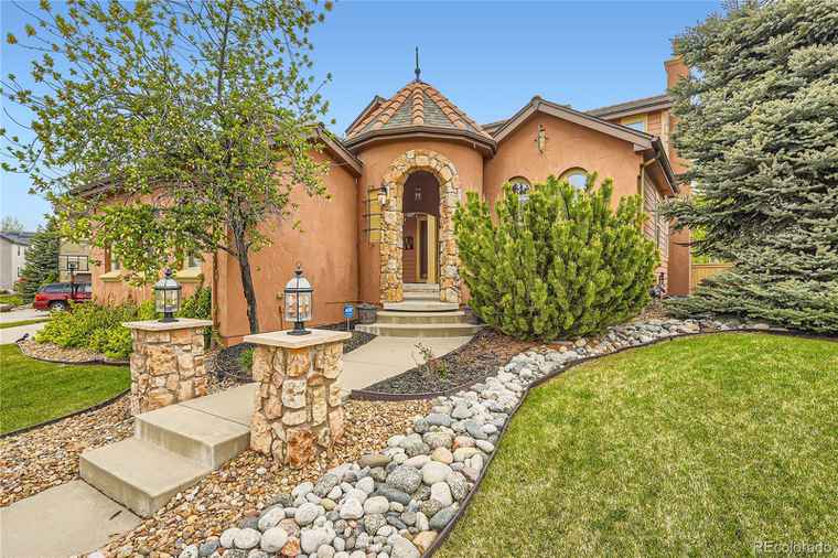 Photo of 2735 Southshire Rd Highlands Ranch, CO 80126