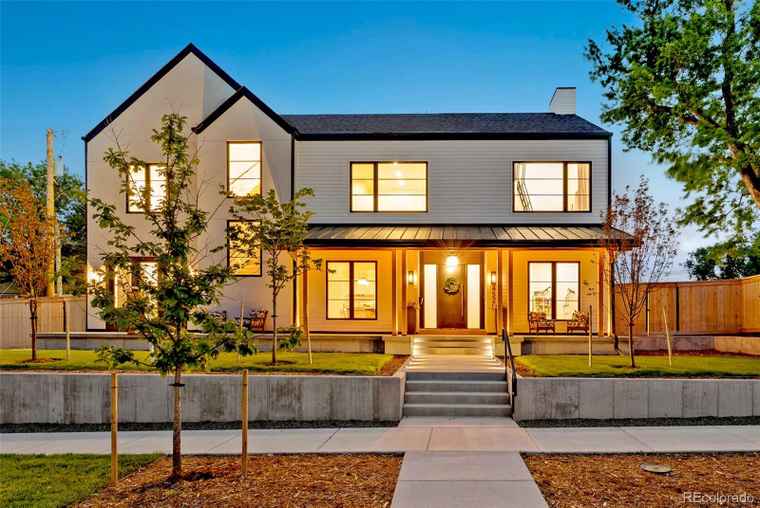 Photo of 4520 W Moncrieff Pl Denver, CO 80212