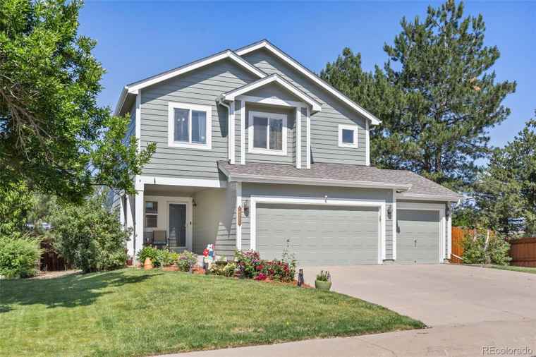 Photo of 18899 E Whitaker Cir Aurora, CO 80015