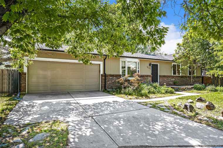 Photo of 14797 E Temple Dr Aurora, CO 80015