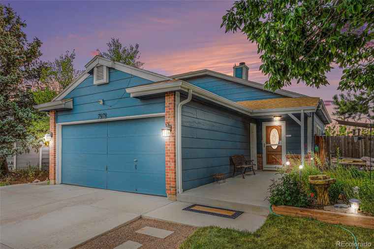 Photo of 7978 S Johnson Ct Littleton, CO 80128