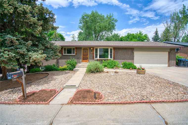 Photo of 1607 Ulysses St Golden, CO 80401