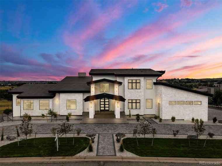 Photo of 6954 S Espana Way Centennial, CO 80016
