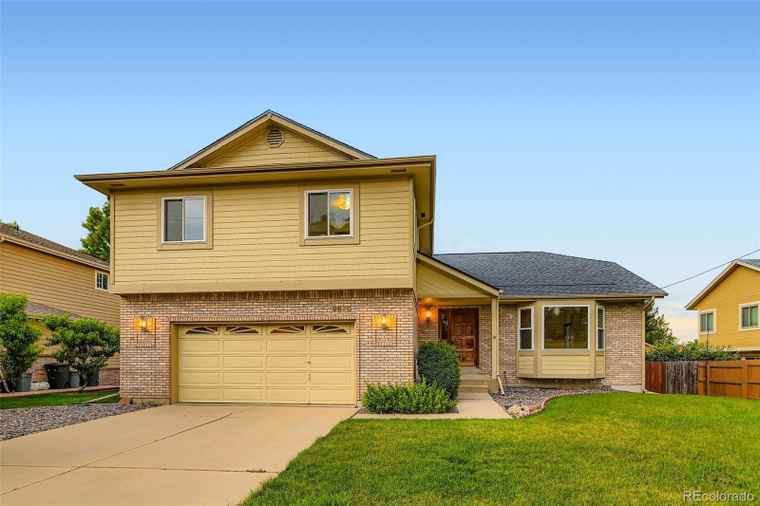 Photo of 9670 W 70th Ave Arvada, CO 80004
