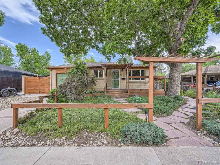 Photo of 5932 Holland St Arvada, CO 80004