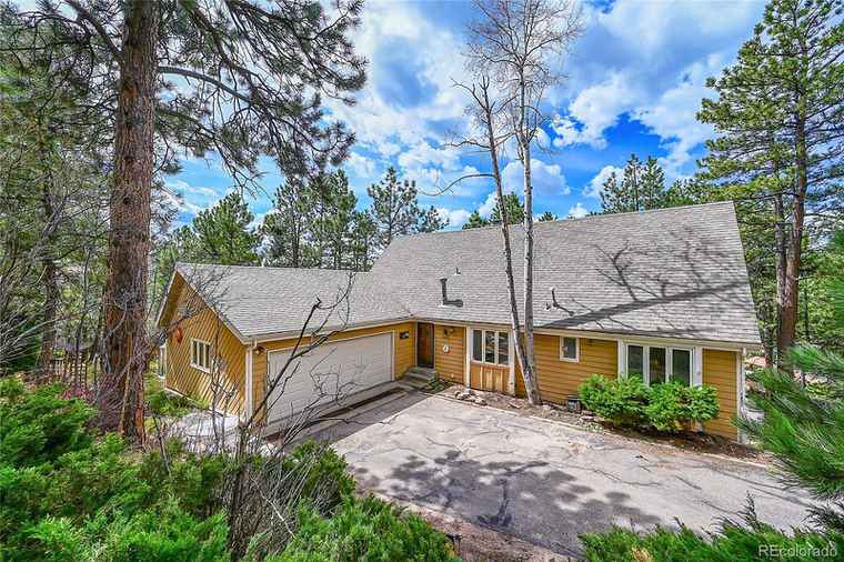 Photo of 29036 Clover Ln Evergreen, CO 80439