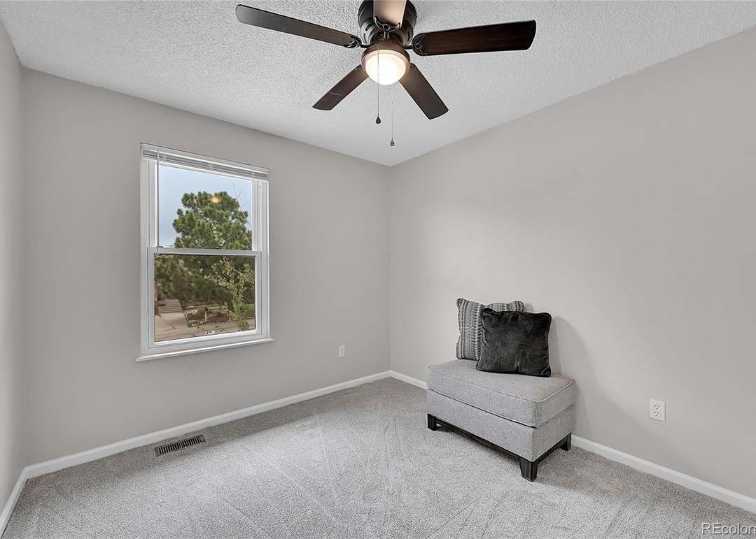 982 Oakwood Dr, Castle Rock, CO 80104