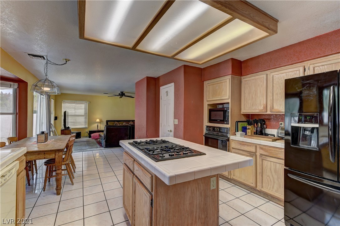 1808 Edward Pl Henderson NV 89014 MLS# 2340058 Redfin 1808 Edward Pl Henderson NV 89014 MLS# 2340058 Redfin