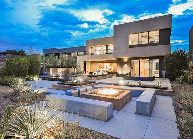 Property at 20 Falling Canyon Ct, Henderson, NV 89011, 4 beds, 4.5 baths