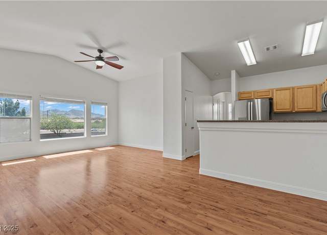 Property at 2596 Lazy Saddle Dr, Henderson, NV 89002, 2 beds, 2 baths
