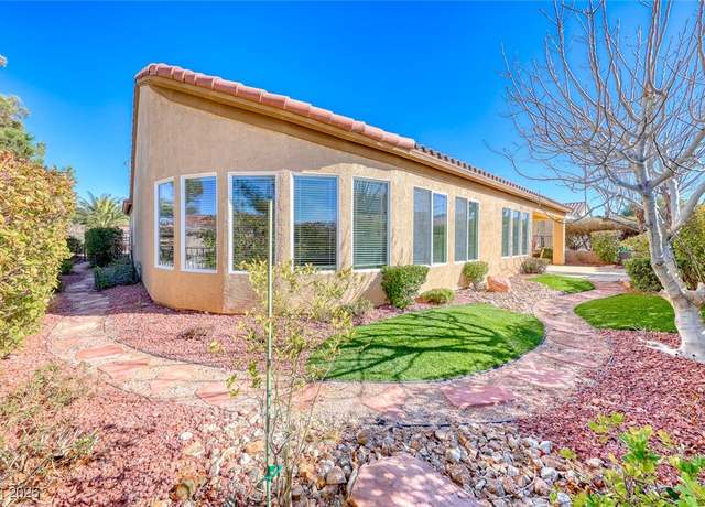 Property at 2357 Wisconsin Dells Dr, Henderson, NV 89044, 2 beds, 2.5 baths