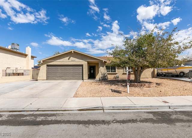 Property at 5802 Queenstown Way, Las Vegas, NV 89110, 3 beds, 2 baths
