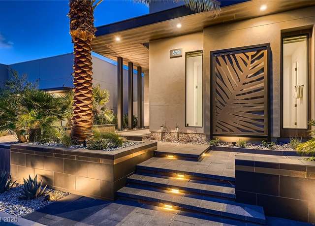 Property at 678 Blackrock Rim Dr, Henderson, NV 89012, 3 beds, 3.5 baths