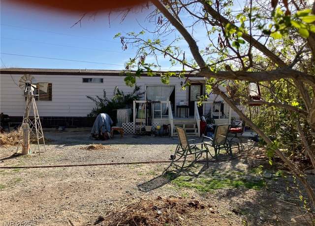 Property at 7830 Wildhorse Rd, Pahrump, NV 89060, 3 beds, 2 baths