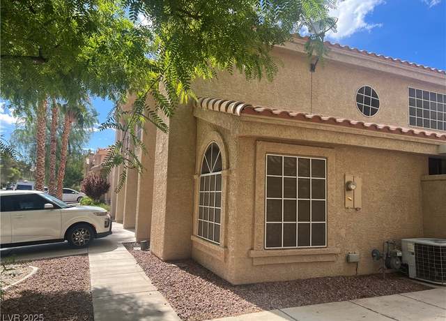 Property at 2808 Briar Knoll Dr, Henderson, NV 89074, 3 beds, 2.5 baths