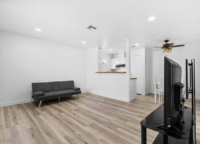 Property at 3923 Gogo Way #106, Las Vegas, NV 89103, 1 bed, 1 bath
