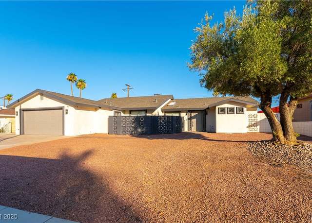 Property at 1571 Pawnee Dr, Las Vegas, NV 89169, 3 beds, 2 baths