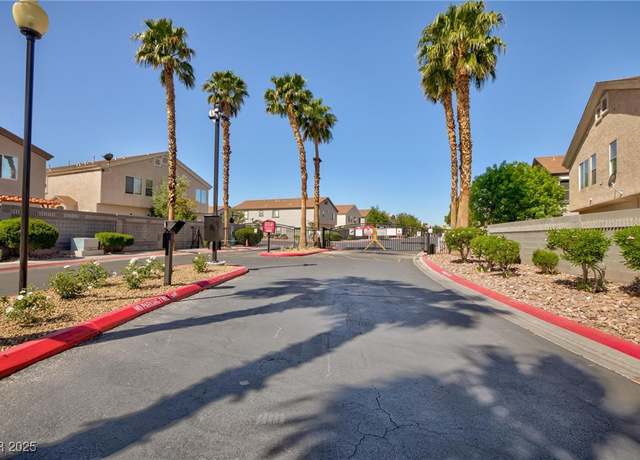 Property at 6420 Extreme Shear Ave #102, Henderson, NV 89011, 2 beds, 2.5 baths